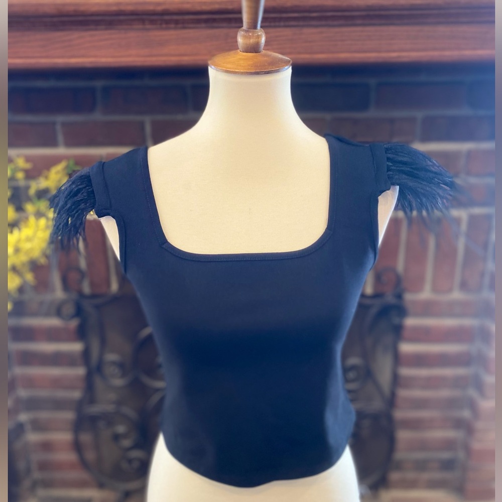 NWT Petalo black shoulder feather tank